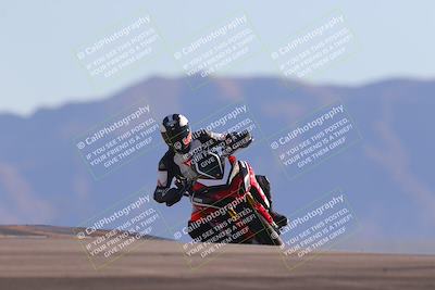 media/Nov-06-2023-Moto Forza (Mon) [[ce023d0744]]/3-Intermediate Group/Session 5 (Turn 9)/
